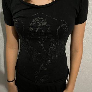 Tight black skull shirt
